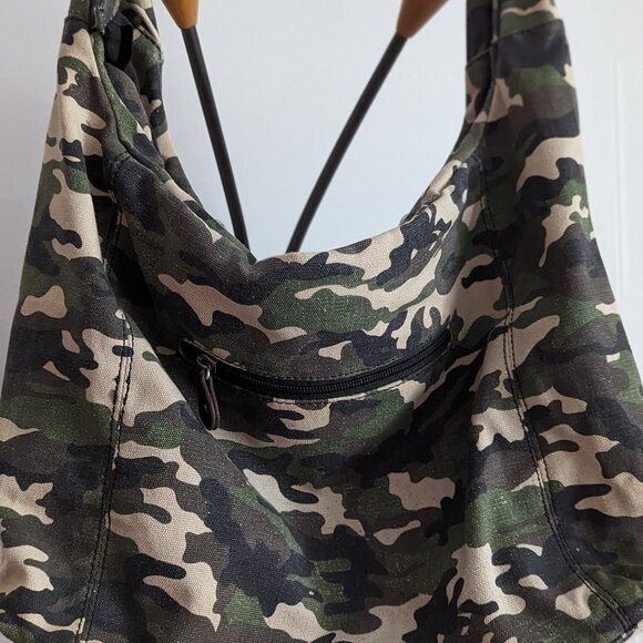 Studded camo print canvas handbag - Picture 5 of 5